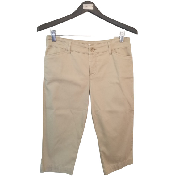 St. John's Bay Petite Capri Bermuda Women's Shorts Size‎ 8P Inseam 17 in - Picture 1 of 10